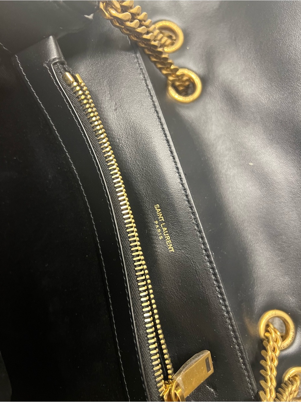 Saint Laurent Black Quilted Leather Shoulder Bag with Gold Hardware - Picture 6 of 8